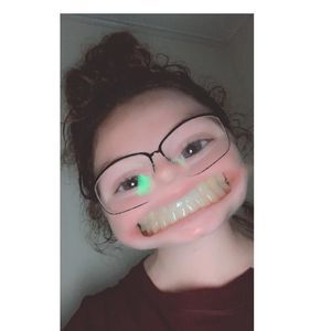 Meet your Posher, Courtney